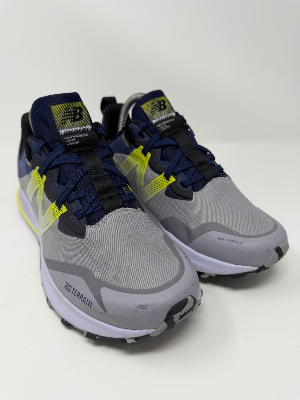 New Balance Women's Trail Running Shoes - Gray Navy Yellow Sz. 8.5